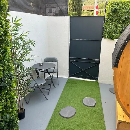 Вилла Room, La Parenthese *